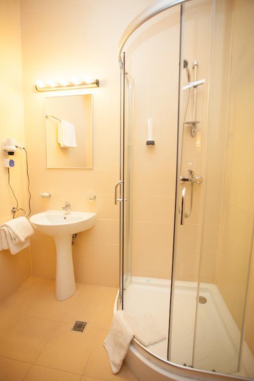 Casa Vanatoreasca Mogosoaia Номер фото